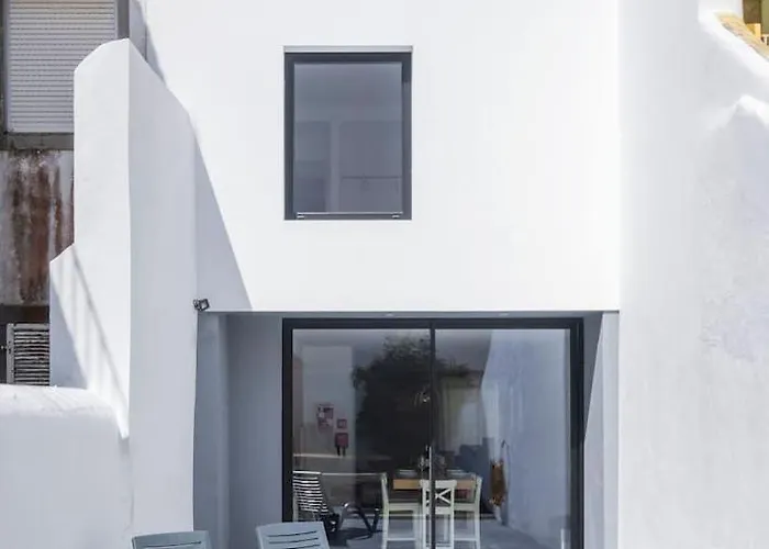 Magma House * Ponta Delgada