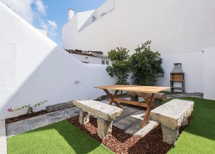 아파트 Magma House